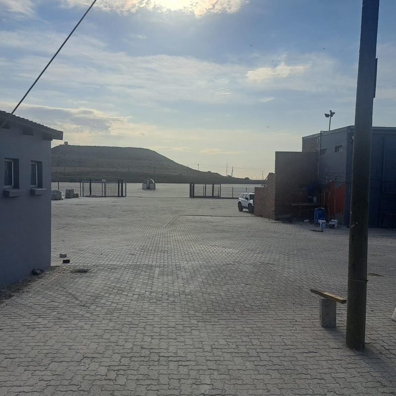 To Let commercial Property for Rent in Markman Industrial Eastern Cape